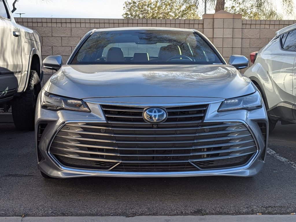 2021 Toyota Avalon Hybrid Limited photo 2