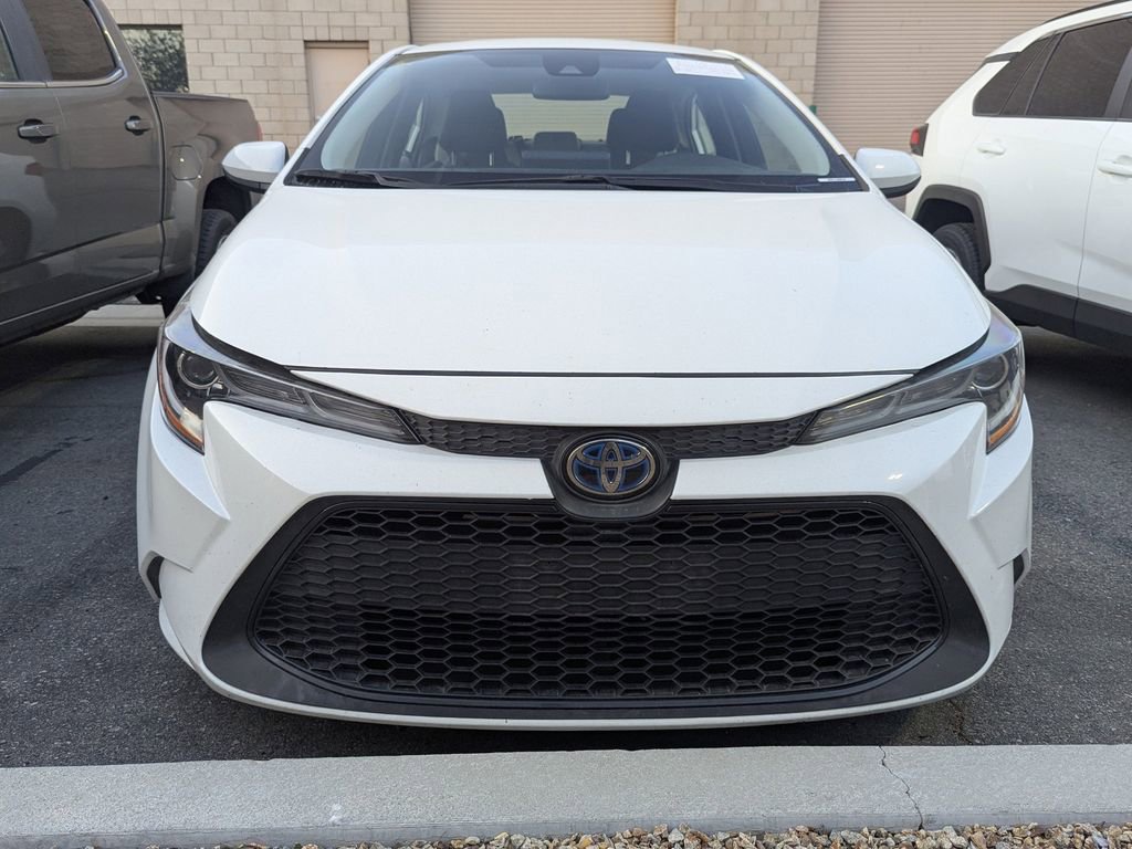 2022 Toyota Corolla Hybrid LE photo 2