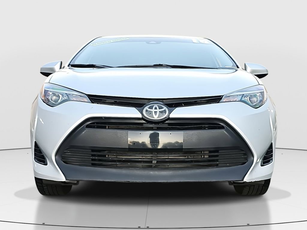 2018 Toyota Corolla XLE XSE photo 2