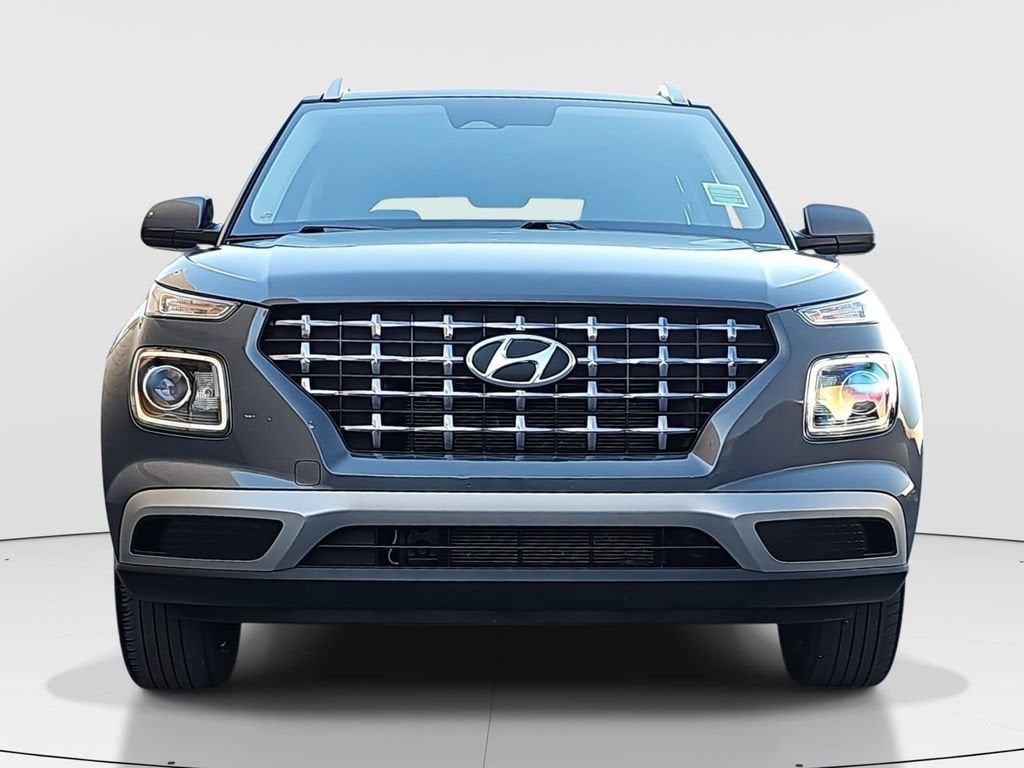 Used 2024 Hyundai Venue SEL SUV