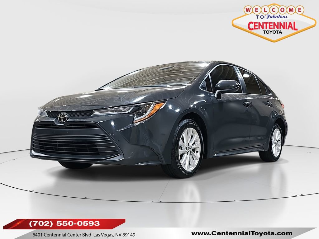 2023 Toyota Corolla LE's photo