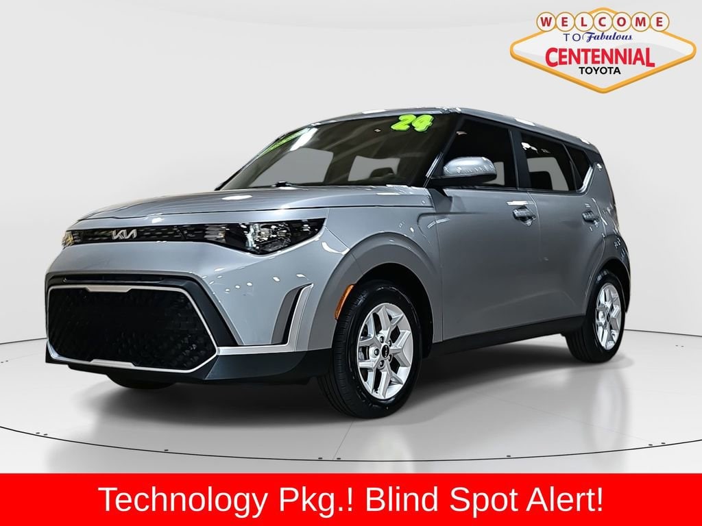 2024 Kia Soul LX's photo