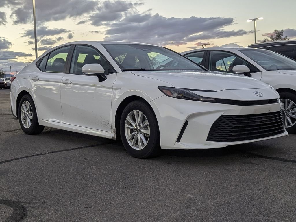 2025 Toyota Camry LE photo 3