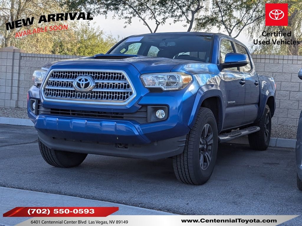 2017 Toyota Tacoma TRD Sport's photo