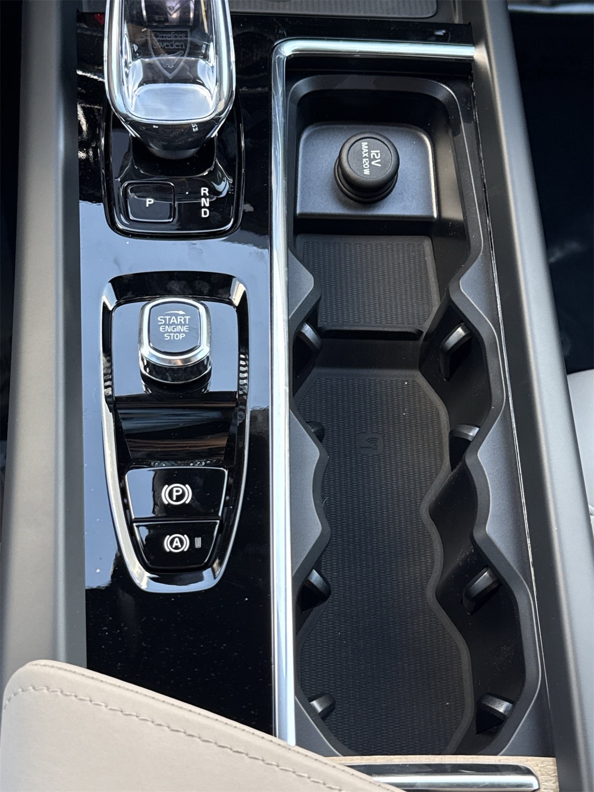 2026 Volvo XC60 Plus - Photo 30
