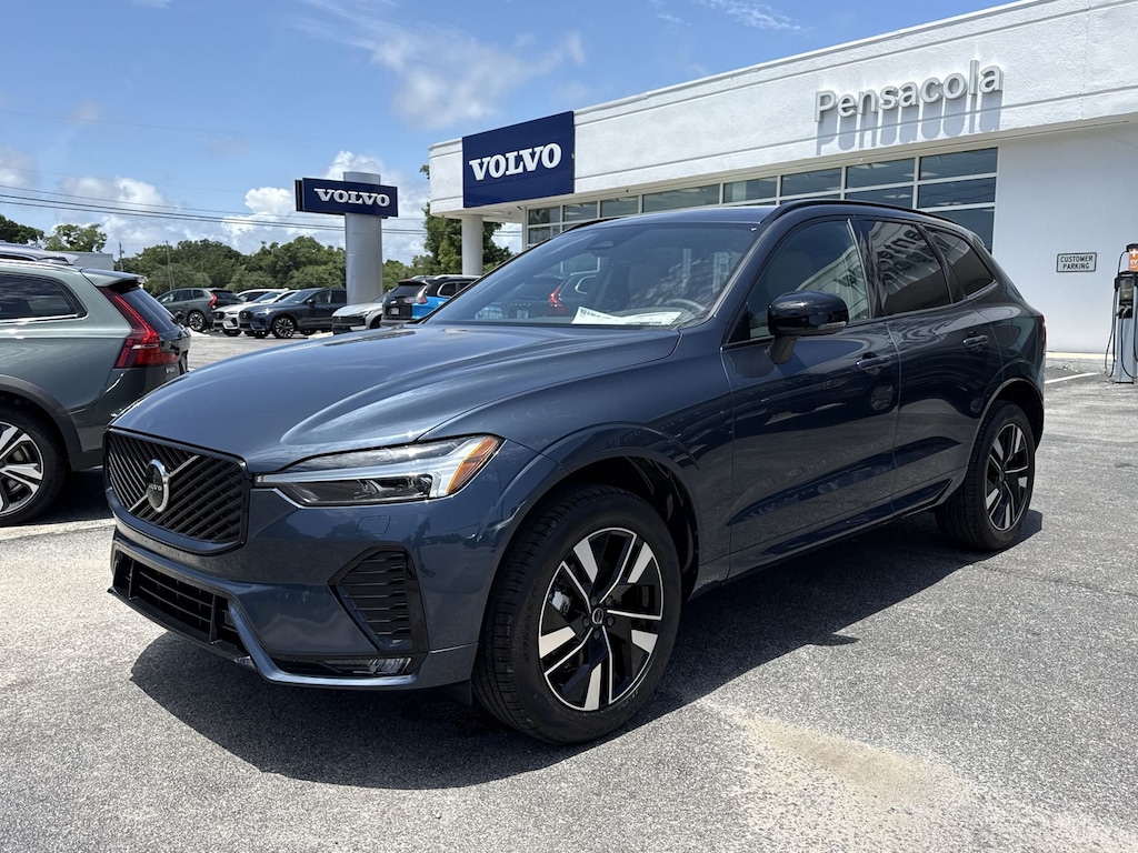 New 2026 Volvo XC60 B5 Core SUV