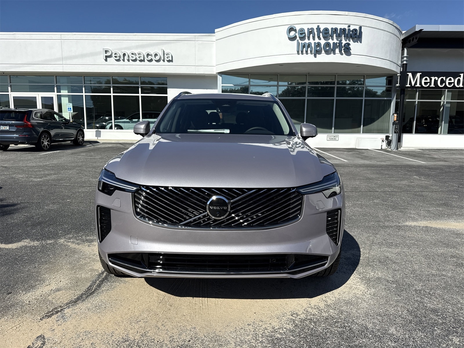2026 Volvo XC90 Plus - Photo 8