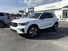 2026 Volvo XC40 B4 Plus SUV