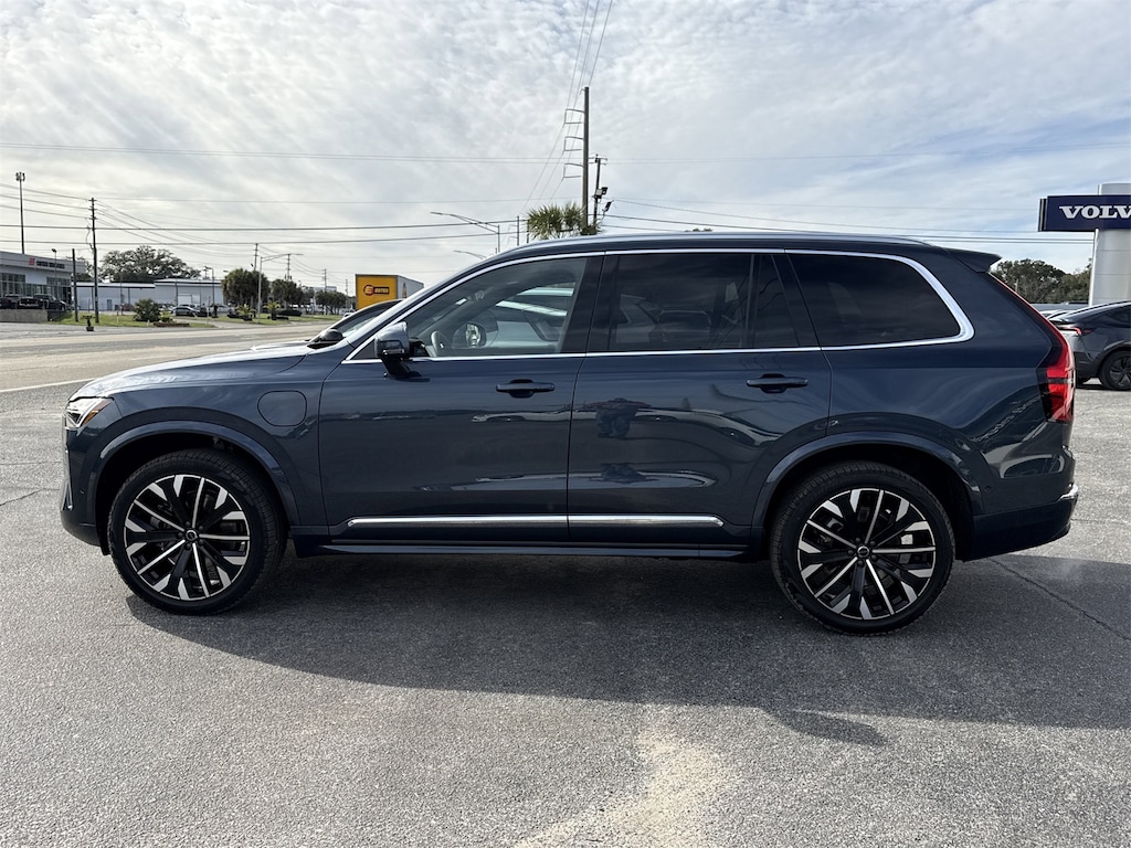 New 2026 Volvo XC90 plug-in hybrid T8 Ultra 7-Seater SUV