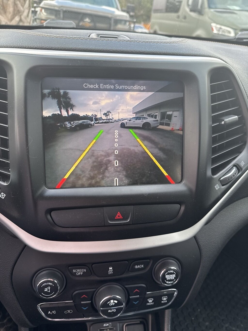 Used 2018 Jeep Cherokee Latitude Plus FWD SUV