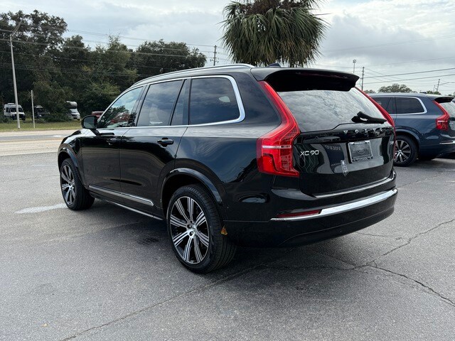 2025 Volvo XC90 T8 Plus photo 3