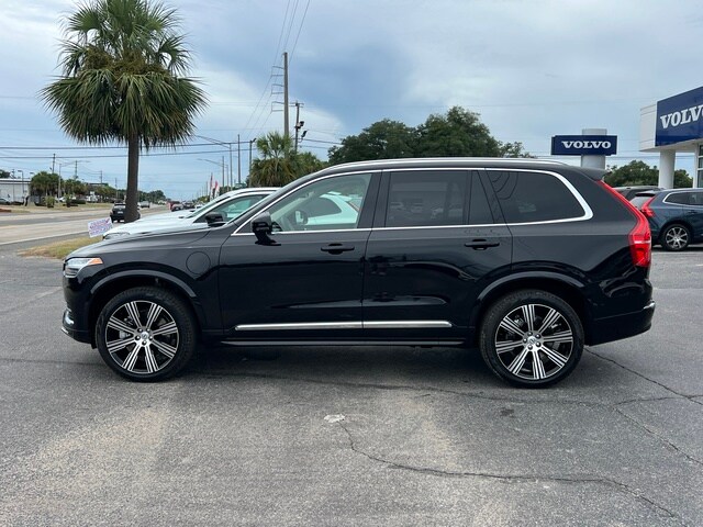 2025 Volvo XC90 T8 Plus photo 2