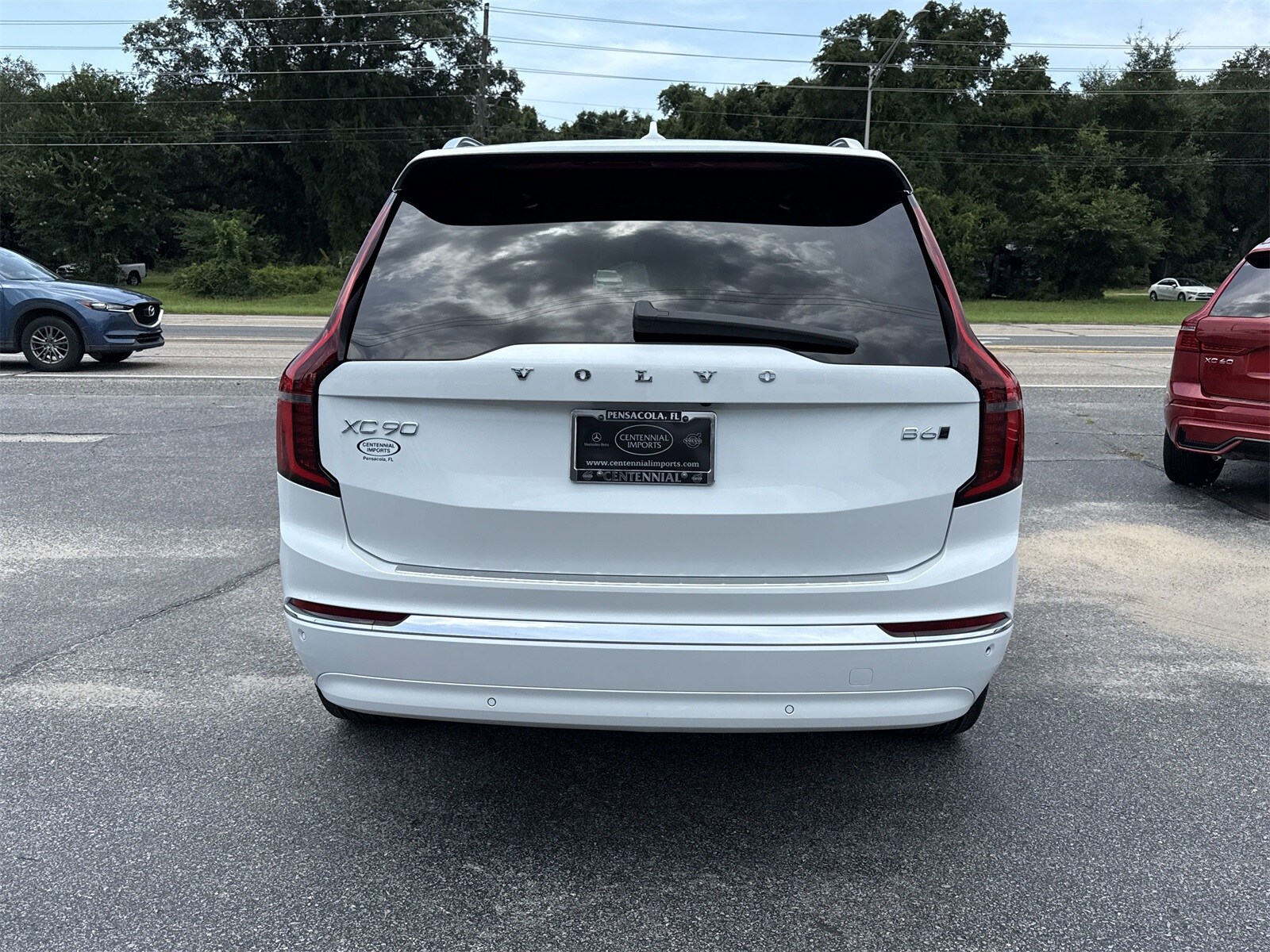 2026 Volvo XC90 Plus photo 4