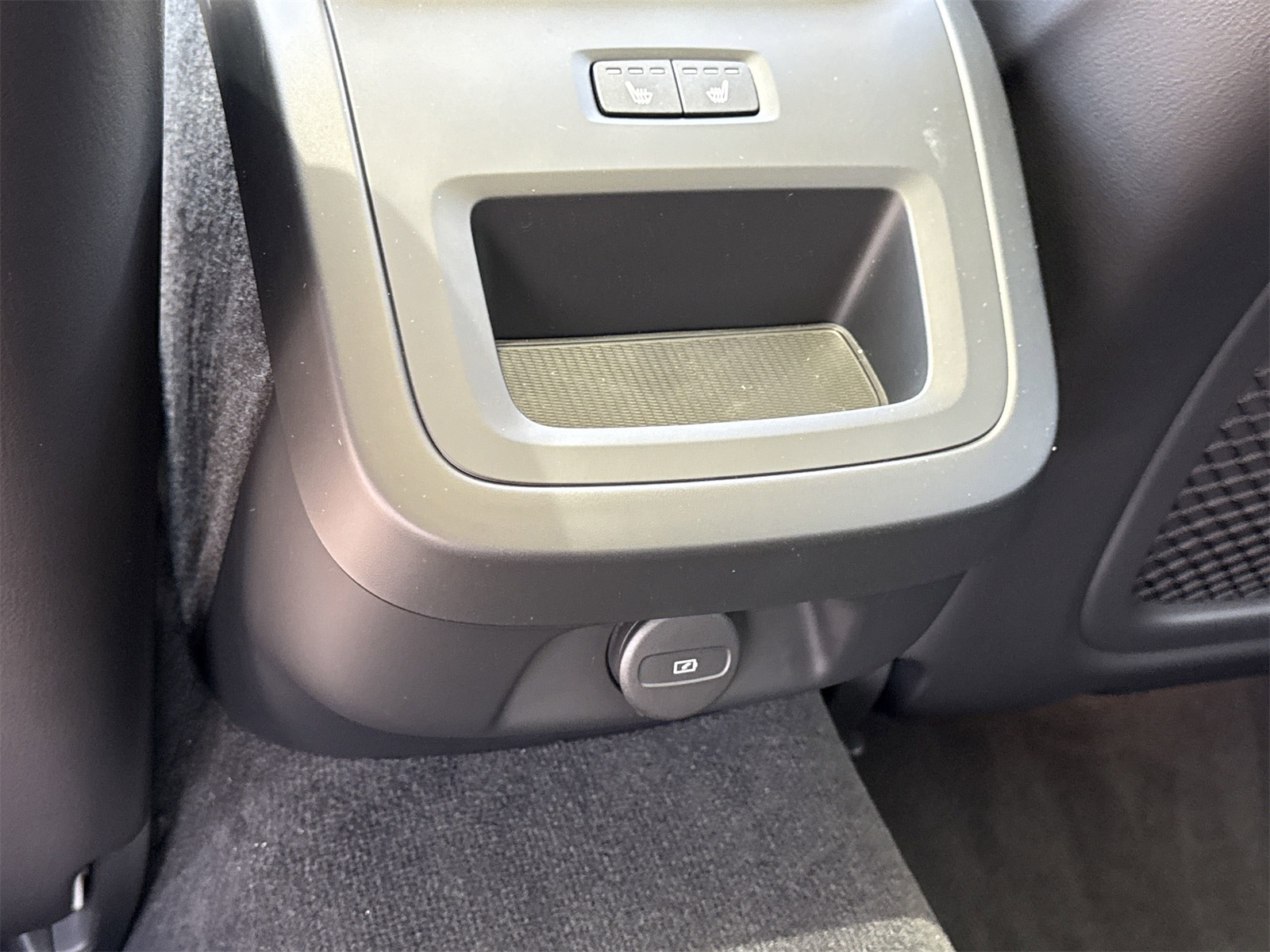 2026 Volvo V60 Cross Country Plus - Photo 14