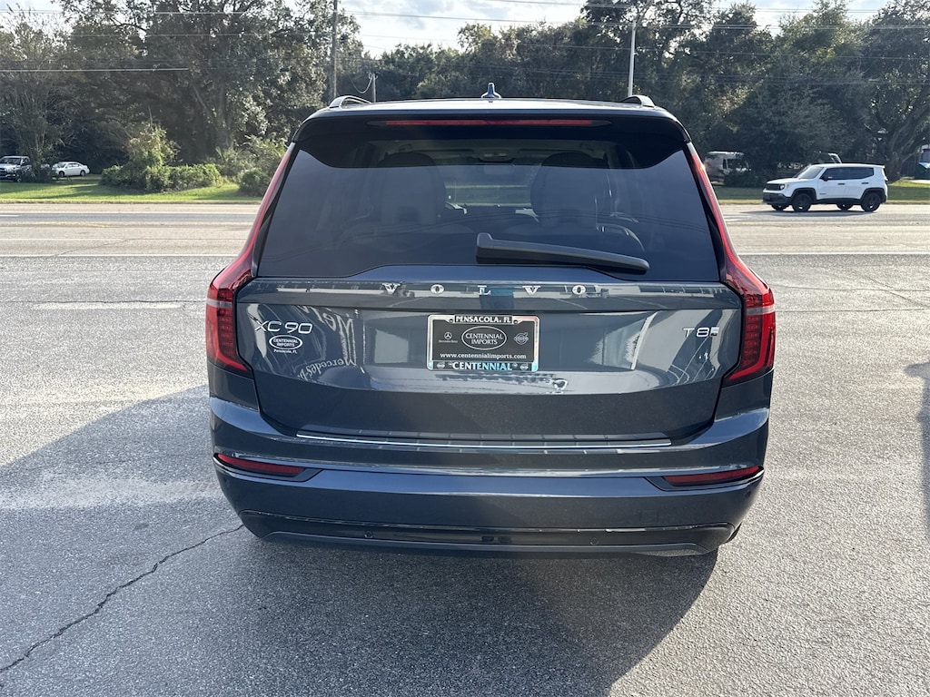 New 2026 Volvo XC90 plug-in hybrid T8 Ultra Dark Theme 7-Seater SUV