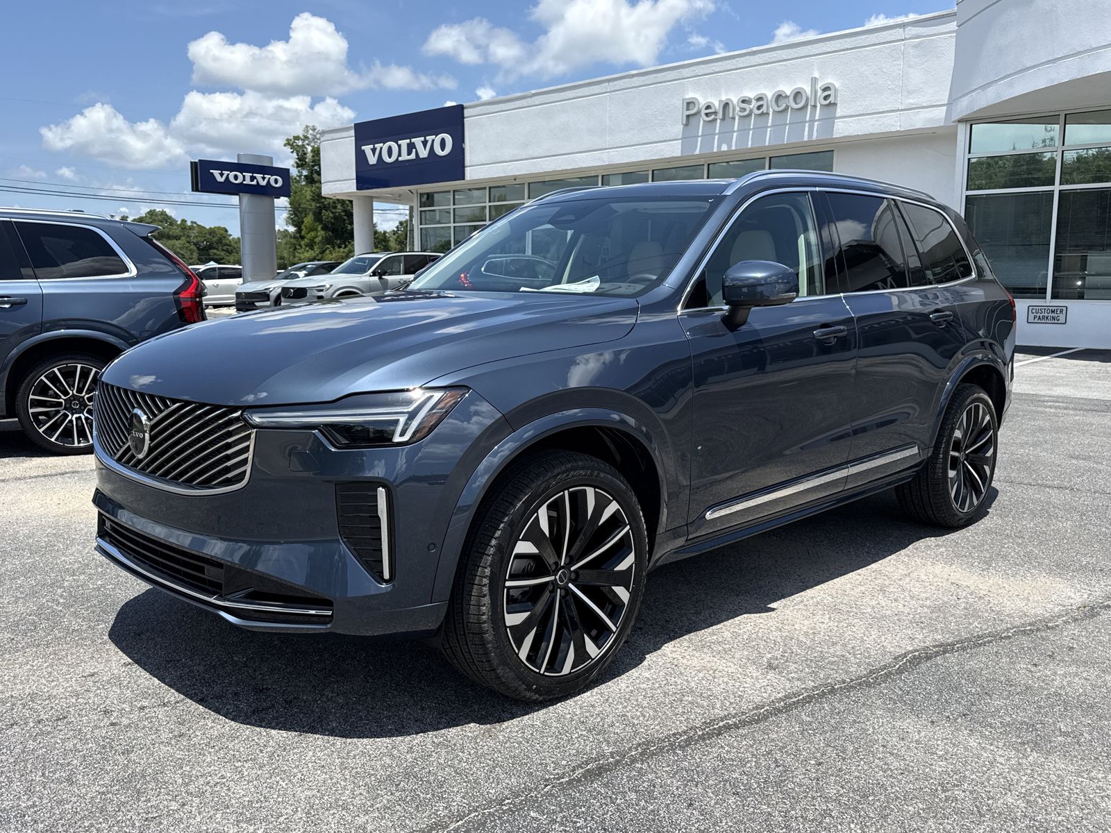 2026 Volvo XC90 B5 Ultra Bright 6-Seater 4WD's photo