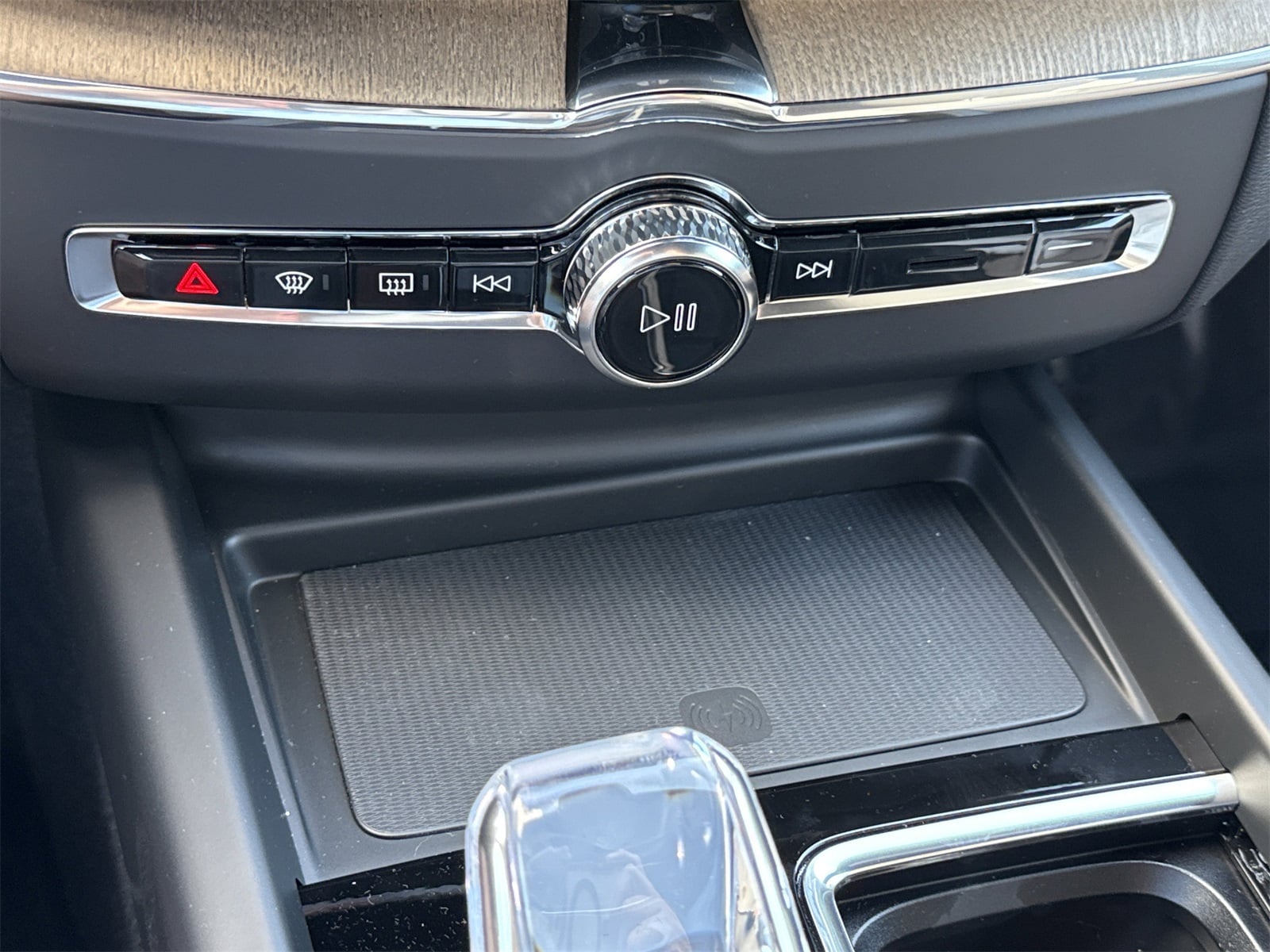 2026 Volvo XC60 Plus - Photo 29