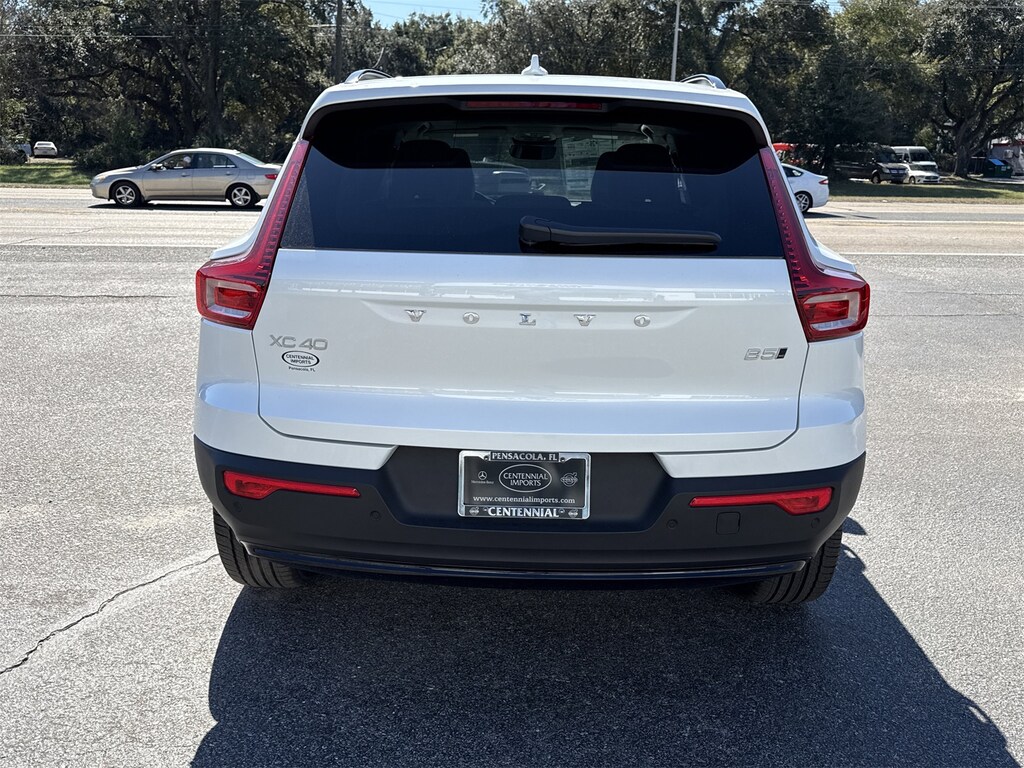 New 2026 Volvo XC40 B5 Plus SUV