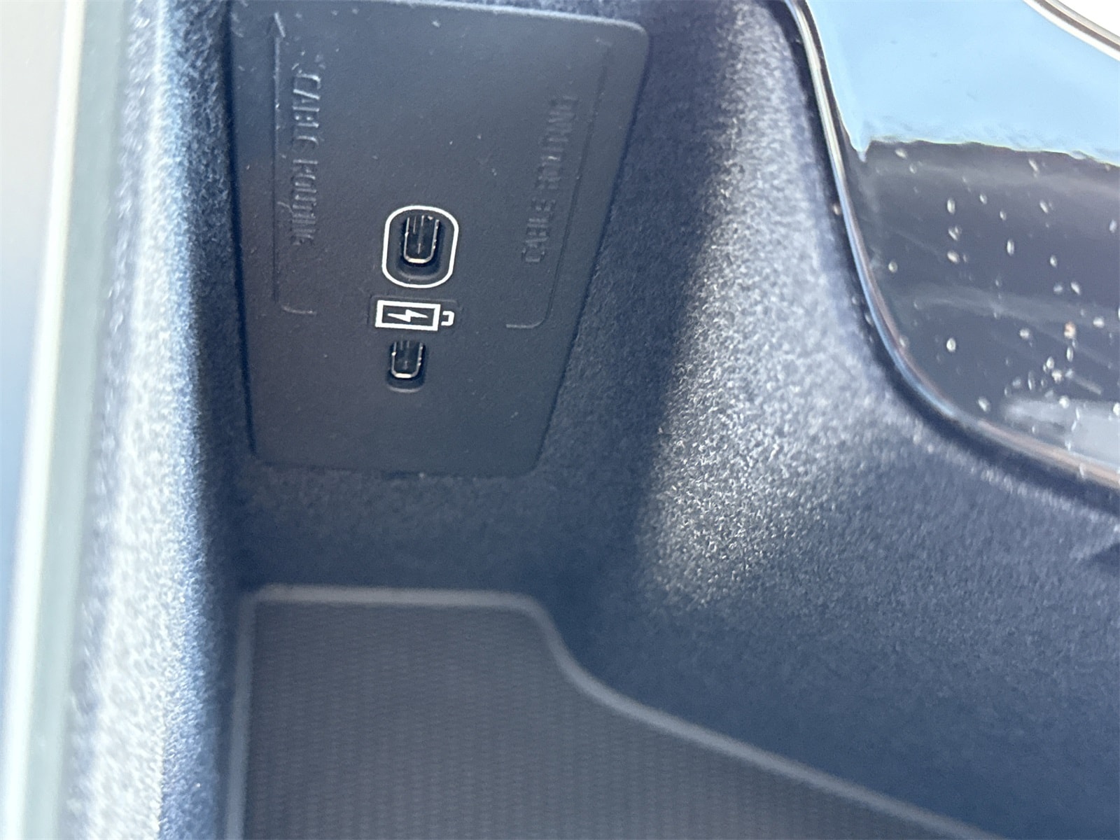 2026 Volvo XC60 Plus - Photo 31