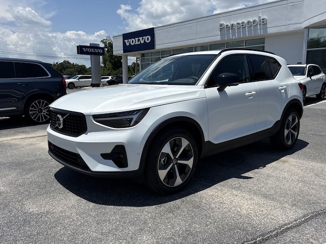 2026 Volvo XC40 B5 Plus SUV V811627 New for sale in Pensacola, FL