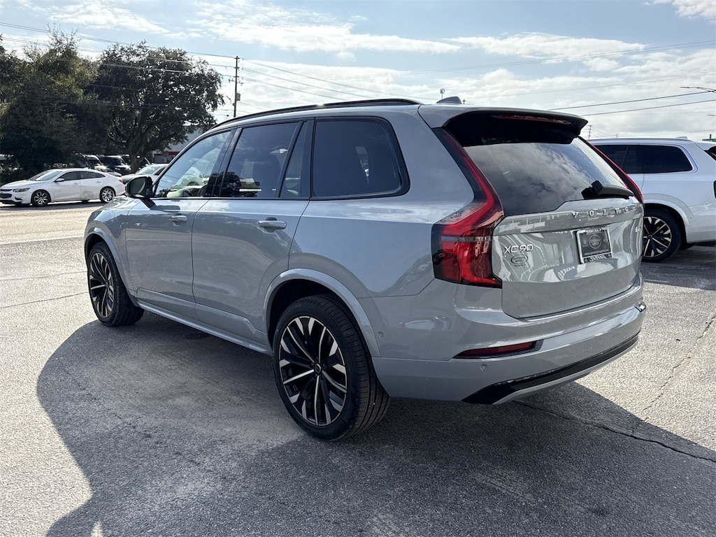 New 2026 Volvo XC90 B6 Ultra Dark Theme 7-Seater SUV