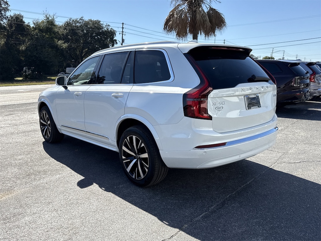 New 2026 Volvo XC90 B5 Core SUV