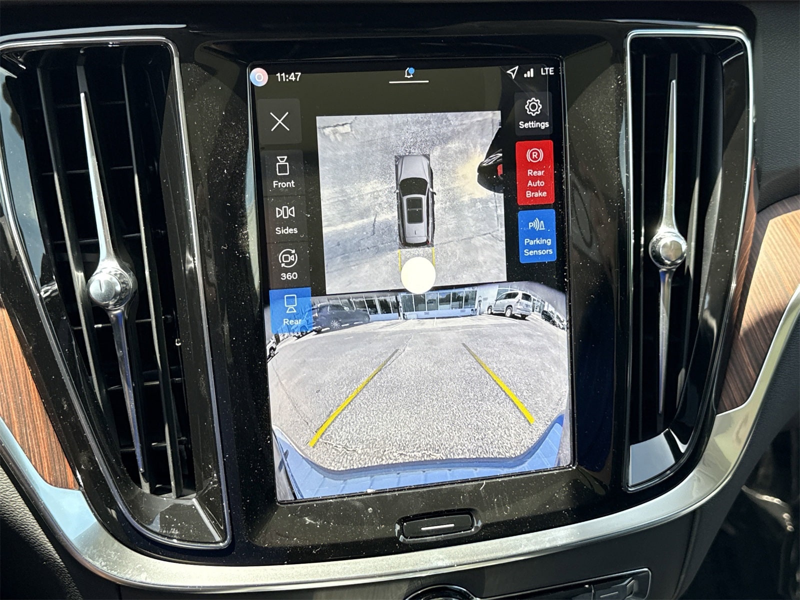 2026 Volvo V60 Cross Country Plus - Photo 24