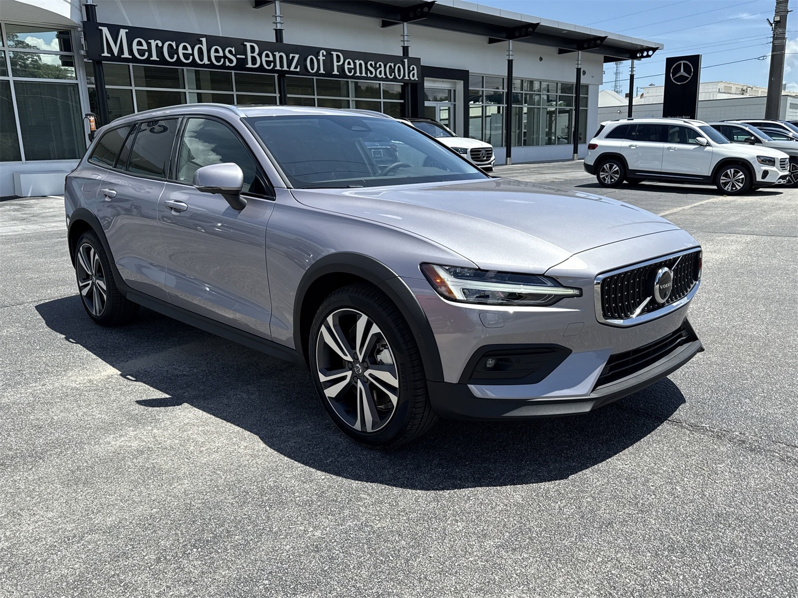 2026 Volvo V60 Cross Country Plus - Photo 7
