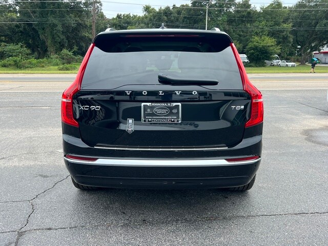 2025 Volvo XC90 T8 Plus photo 4