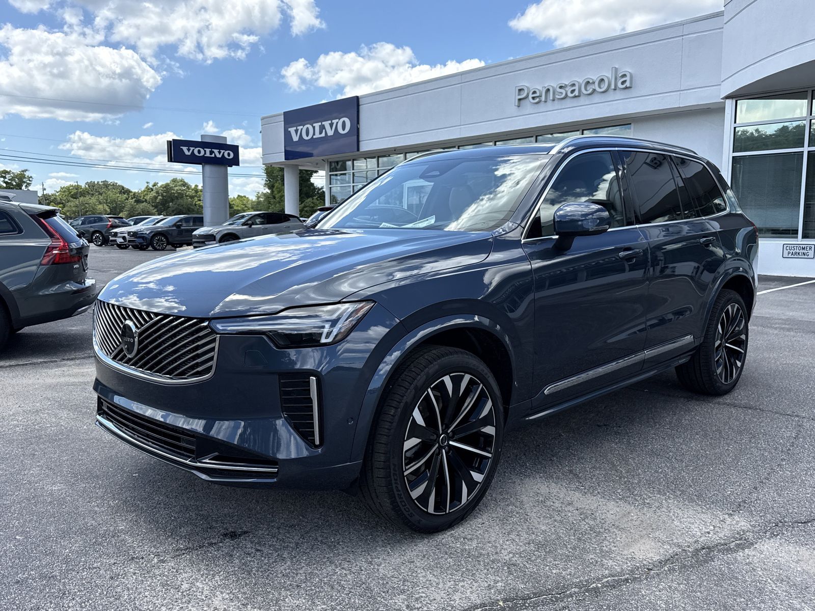 2026 Volvo XC90 B6 Ultra Bright 7-Seater 4WD's photo