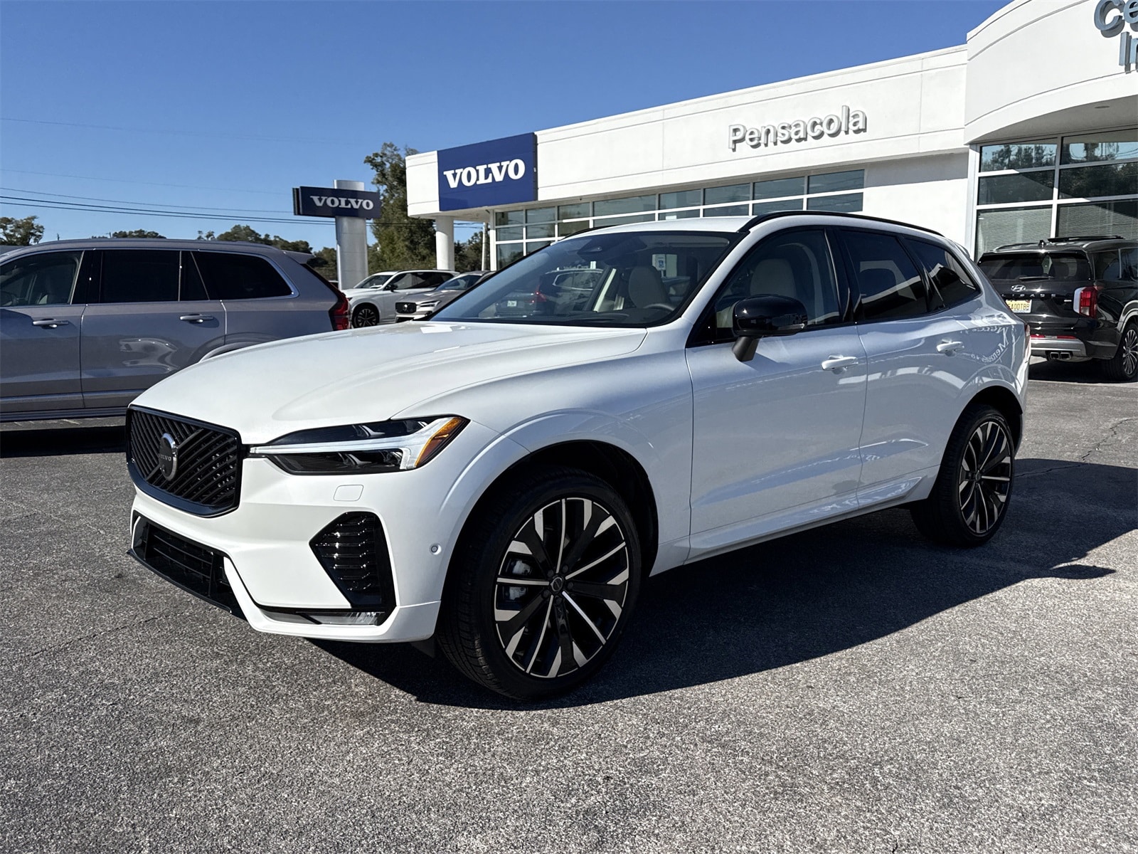 2026 Volvo XC60 Ultra's photo