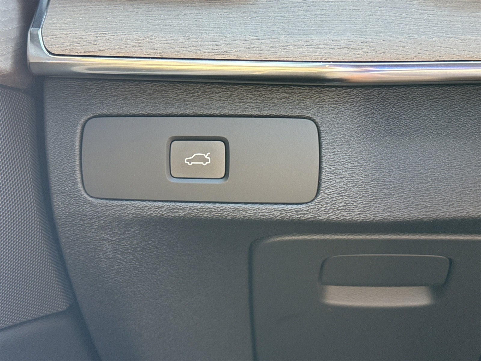 2026 Volvo XC90 Plus - Photo 22