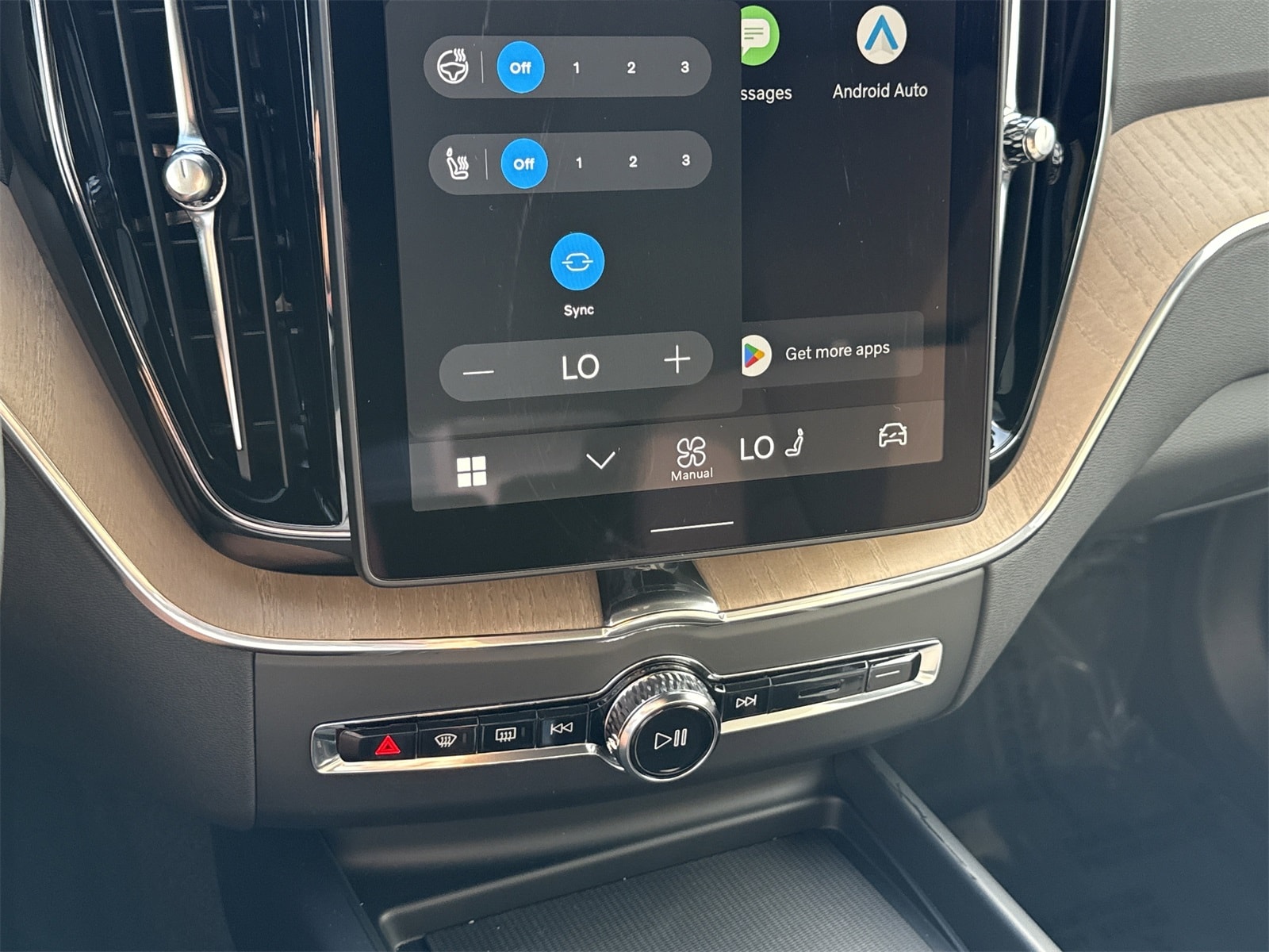 2026 Volvo XC60 Plus - Photo 27