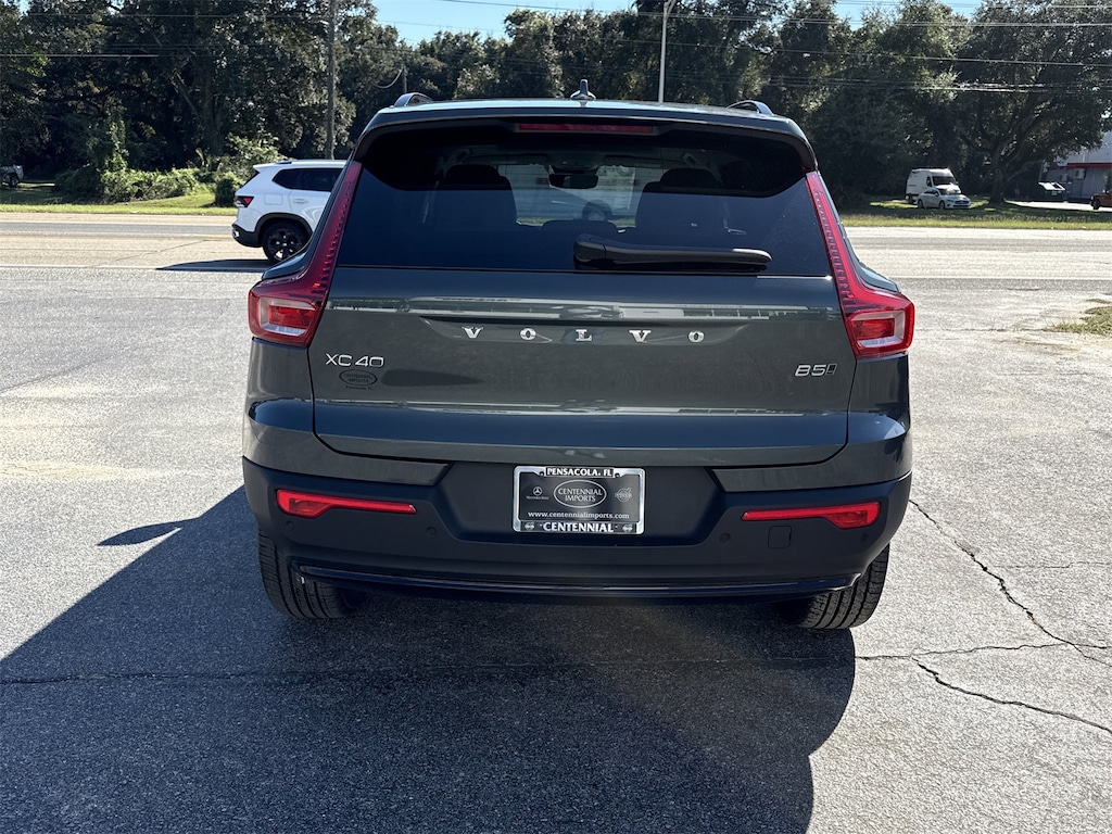 New 2026 Volvo XC40 B5 Plus SUV