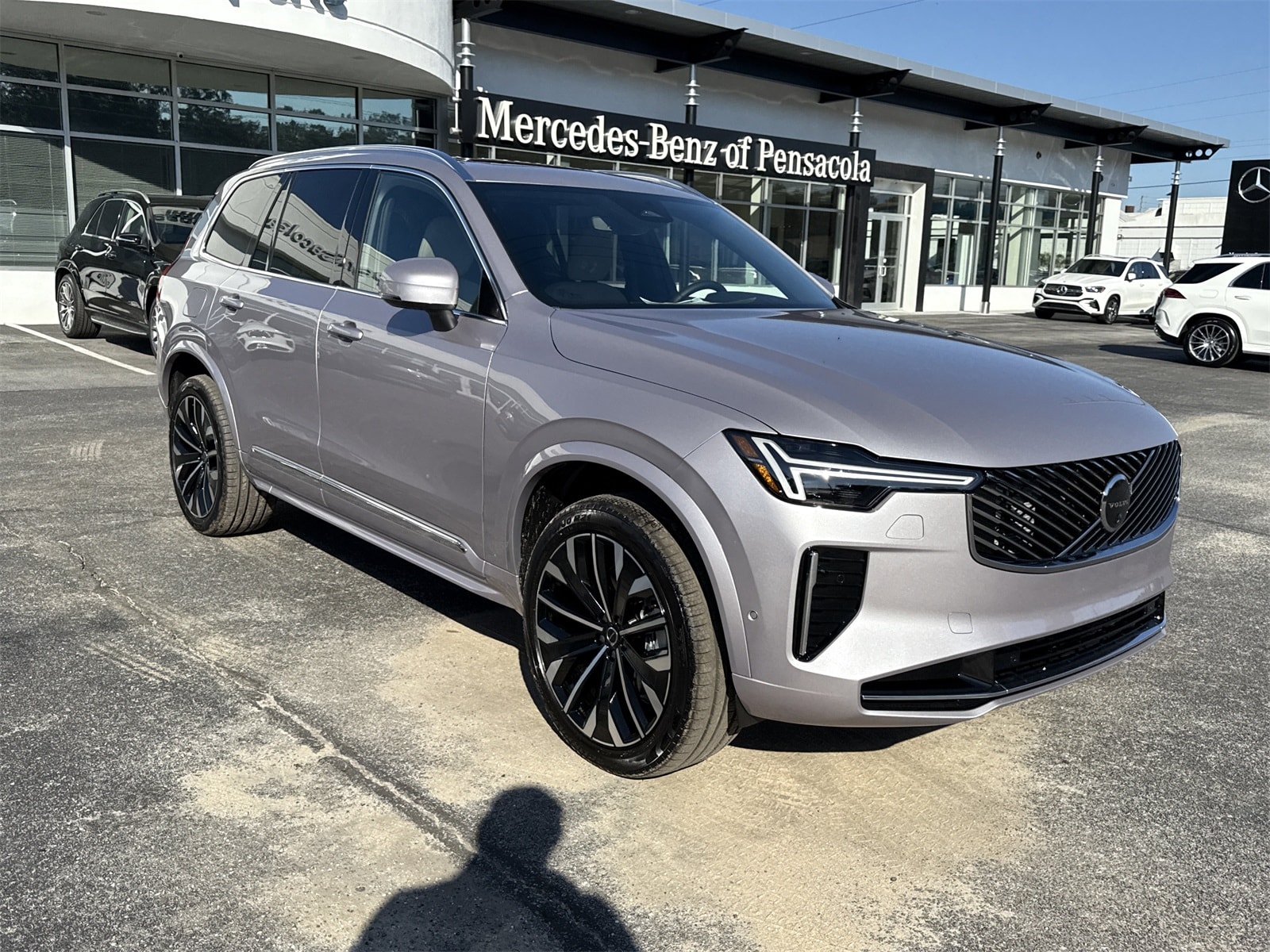 2026 Volvo XC90 Plus - Photo 7
