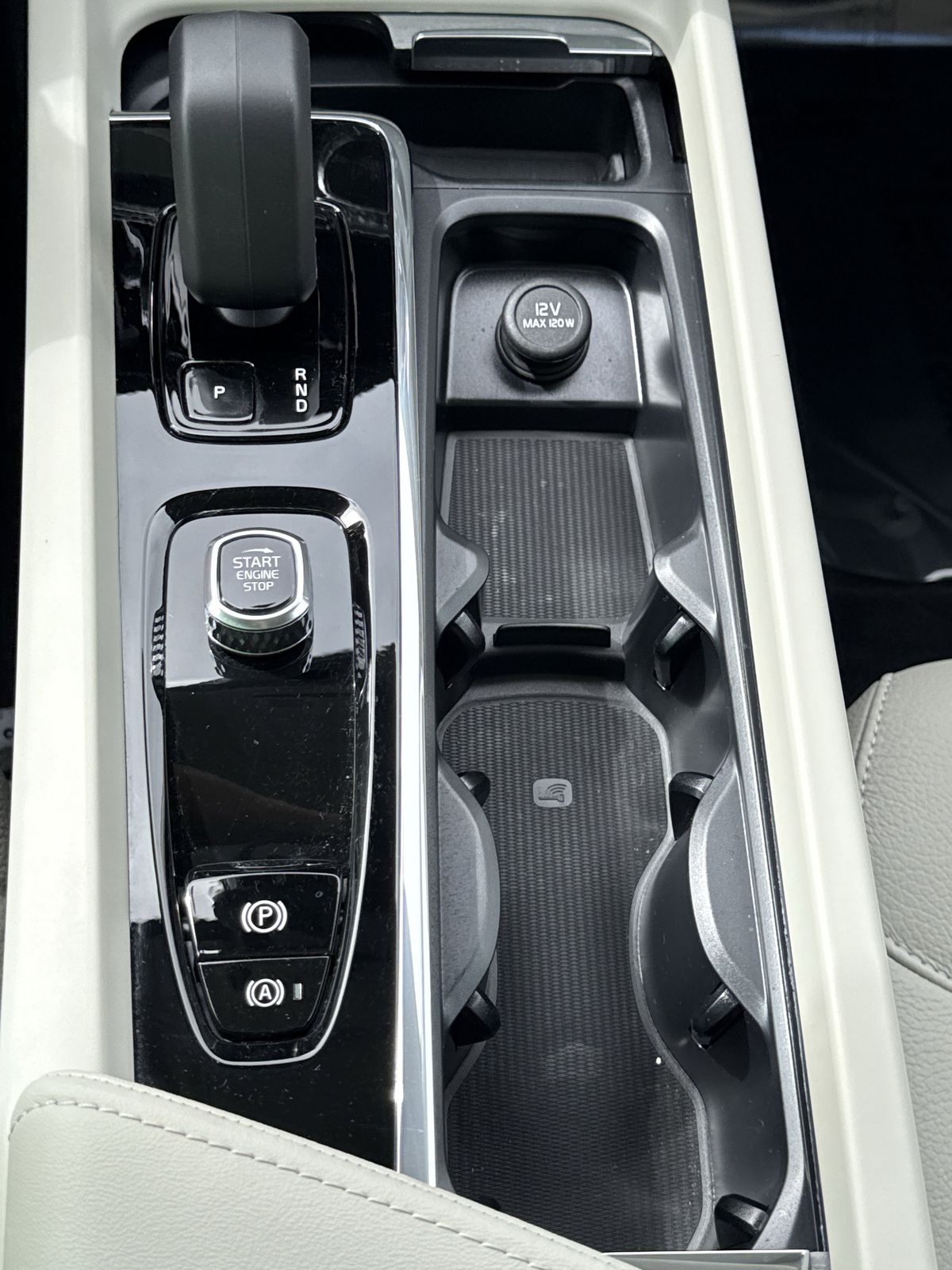 2026 Volvo V60 Cross Country Plus - Photo 26