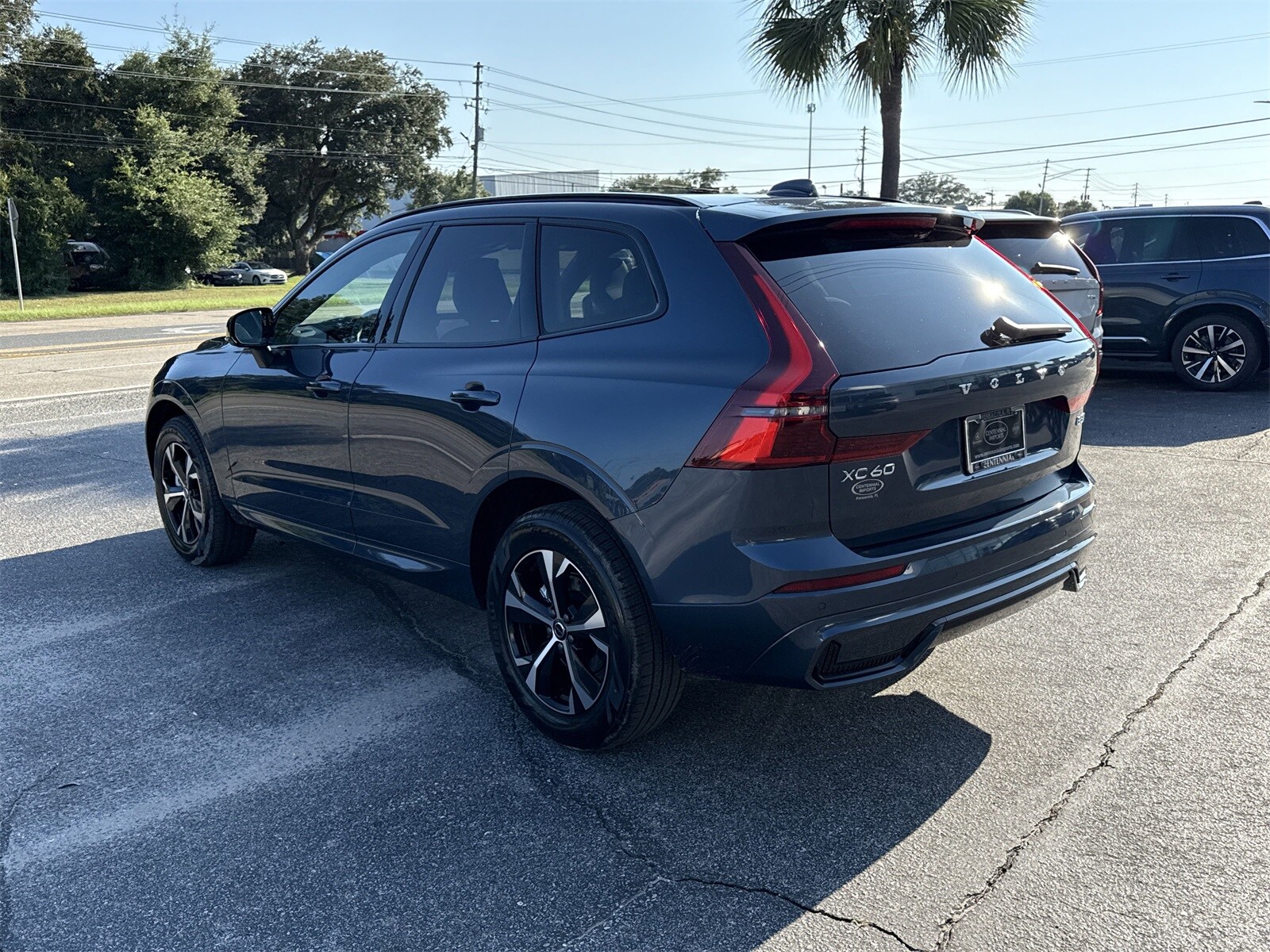 2026 Volvo XC60 B5 Core photo 2
