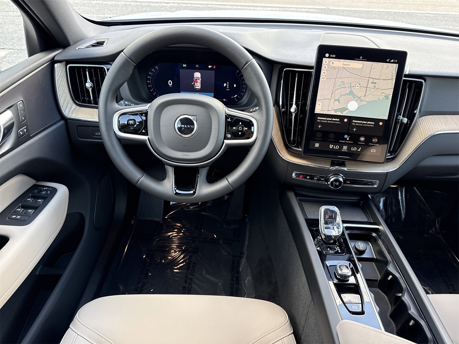 2026 Volvo XC60 Plus - Photo 16