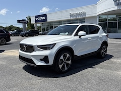 2025 Volvo XC40 B5 Core Bright Theme SUV