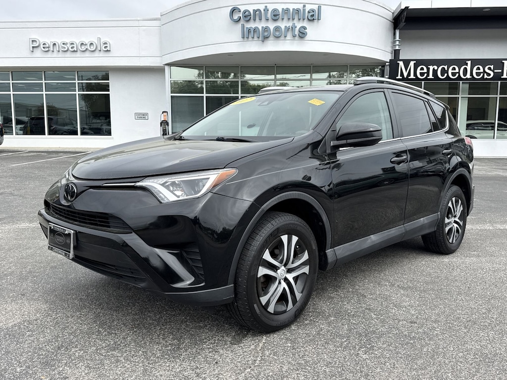 Used 2017 Toyota RAV4 LE SUV