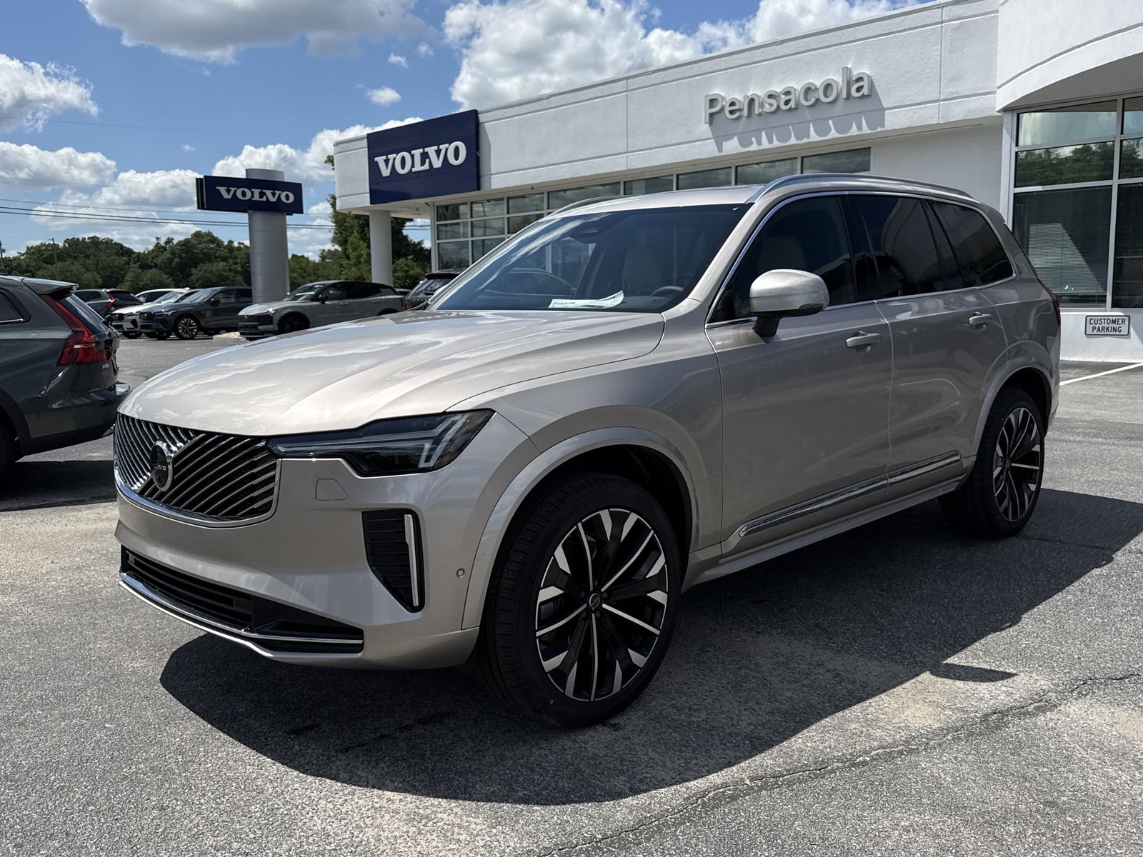 2026 Volvo XC90 B6 Plus Bright 7-Seater 4WD's photo