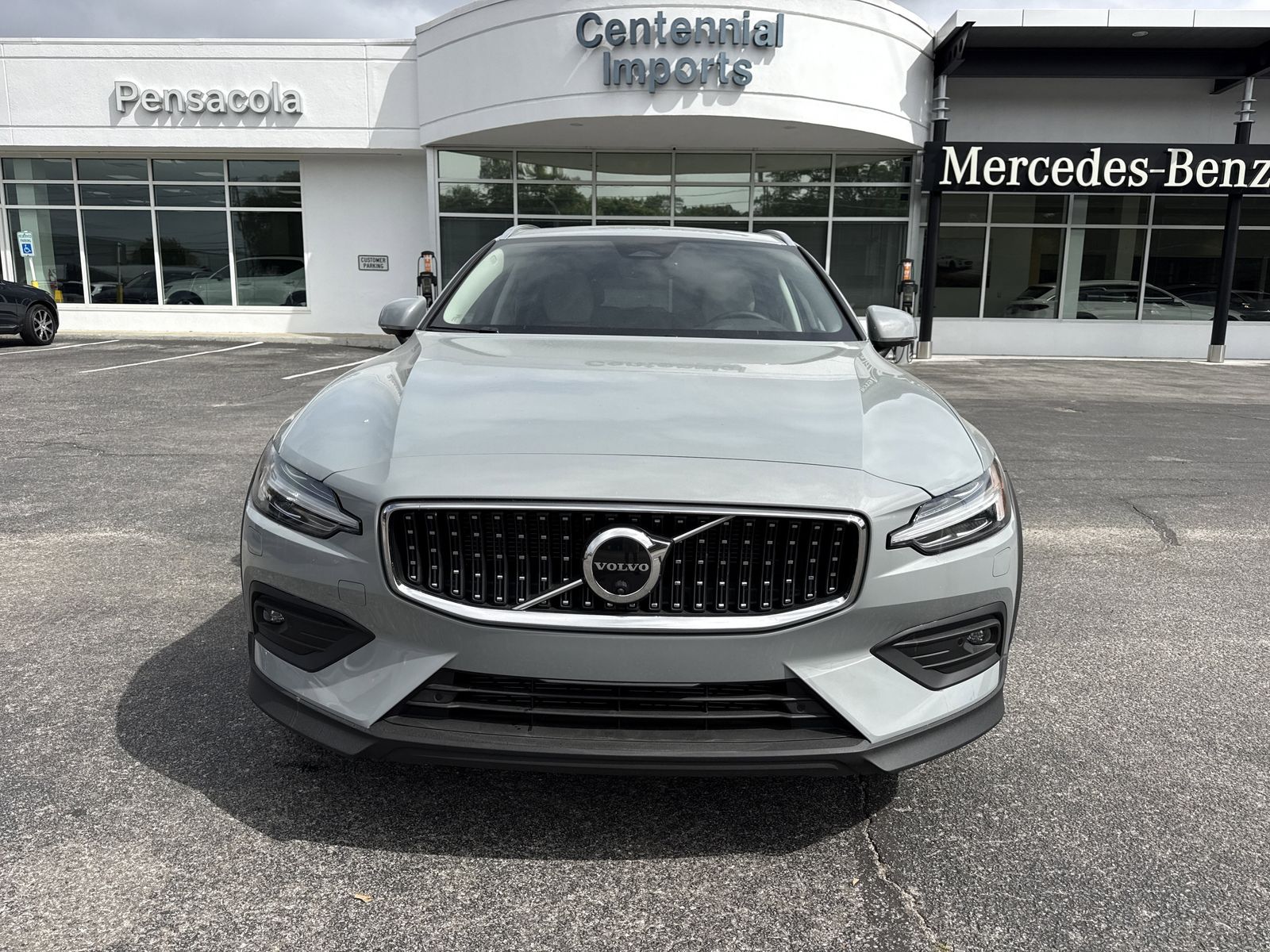 2026 Volvo V60 Cross Country Plus - Photo 9