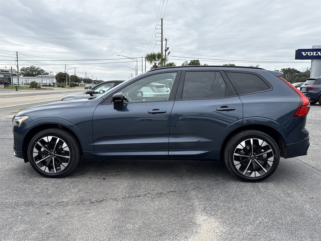 New 2026 Volvo XC60 B5 Plus SUV