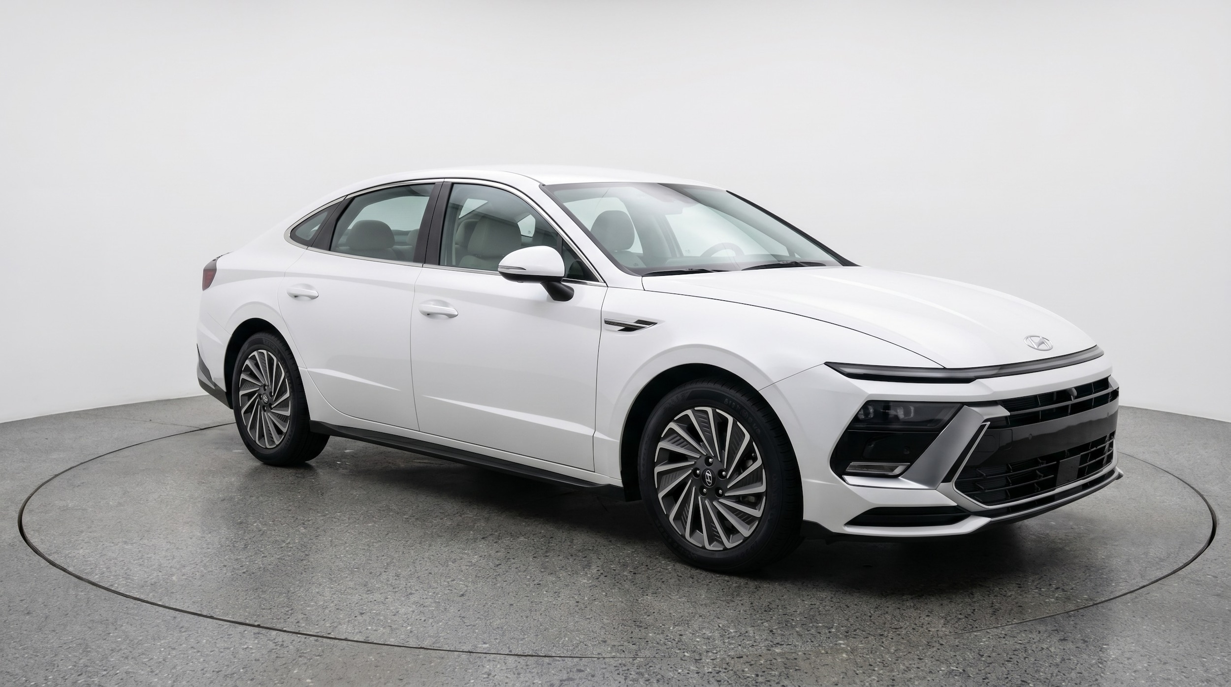 Thumbnail: 2025 Hyundai Sonata - 1