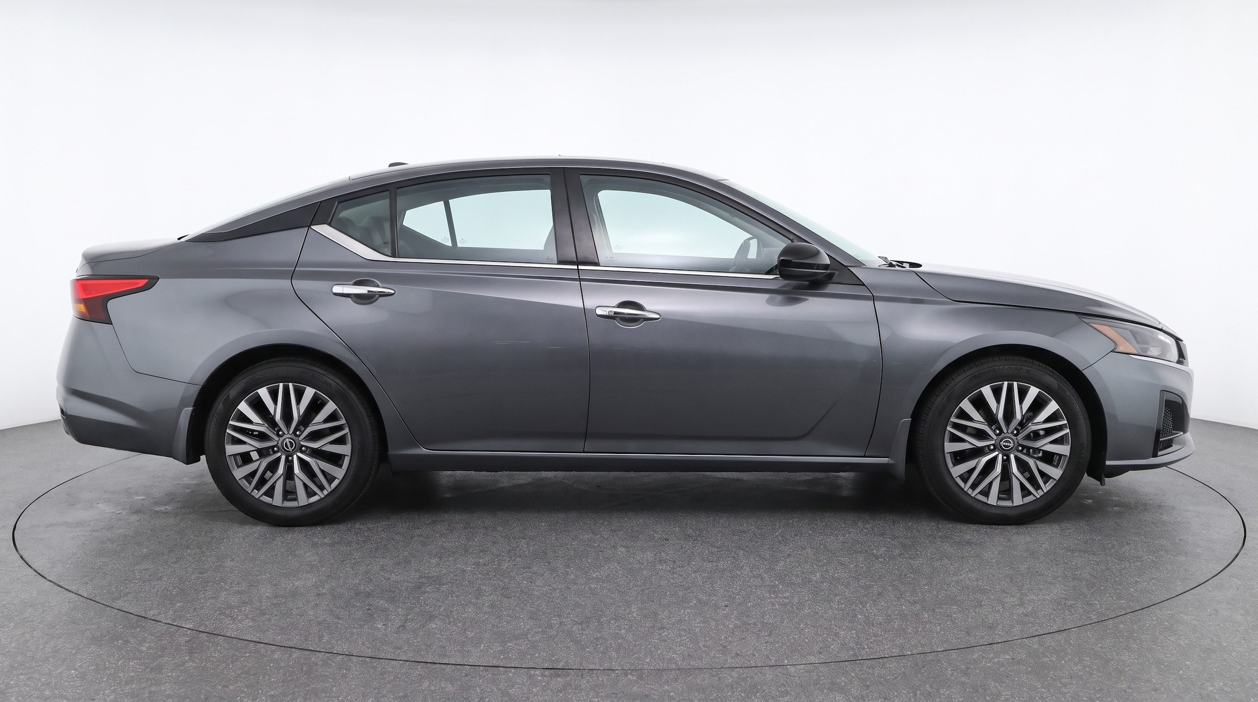 Thumbnail: 2025 Nissan Altima - 8