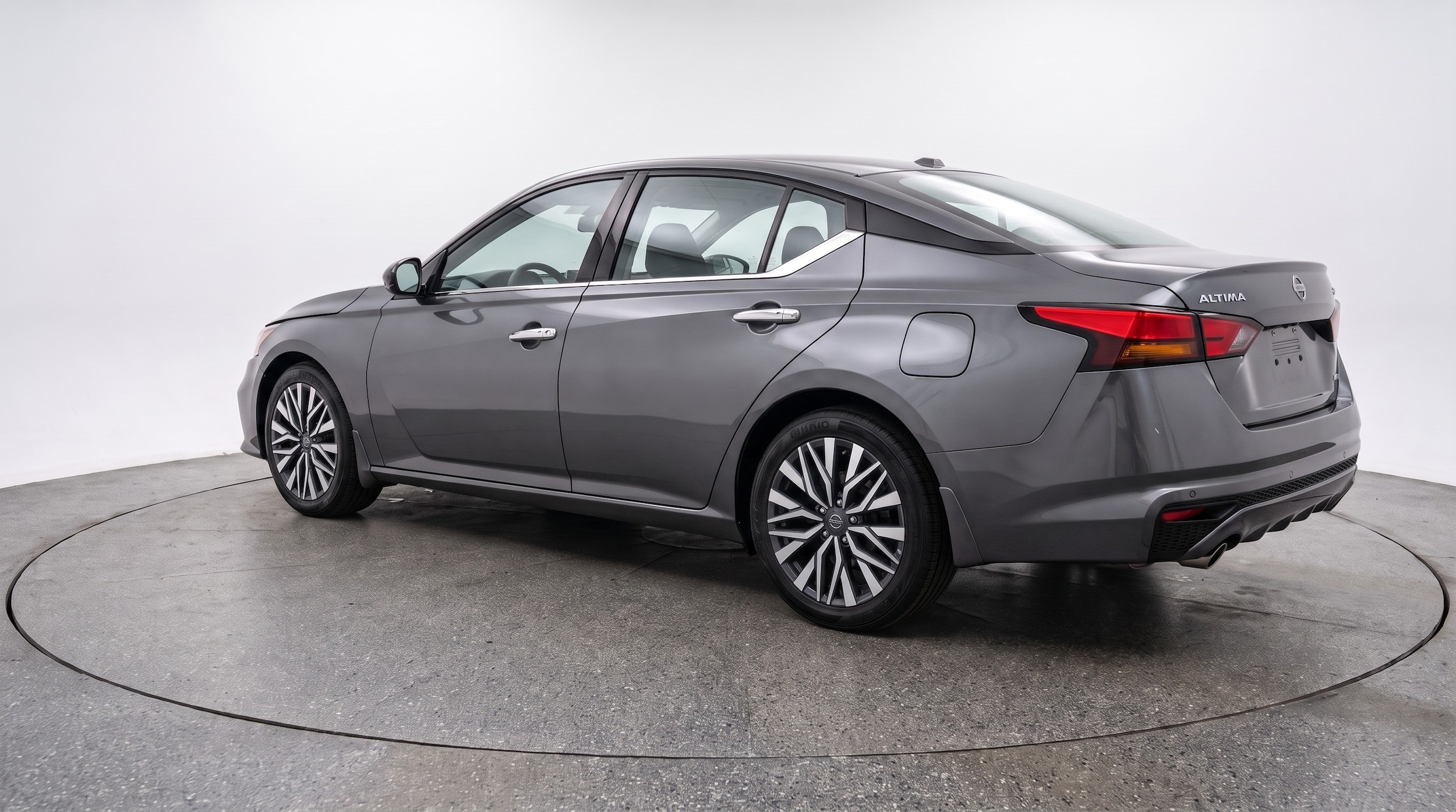 Thumbnail: 2025 Nissan Altima - 5