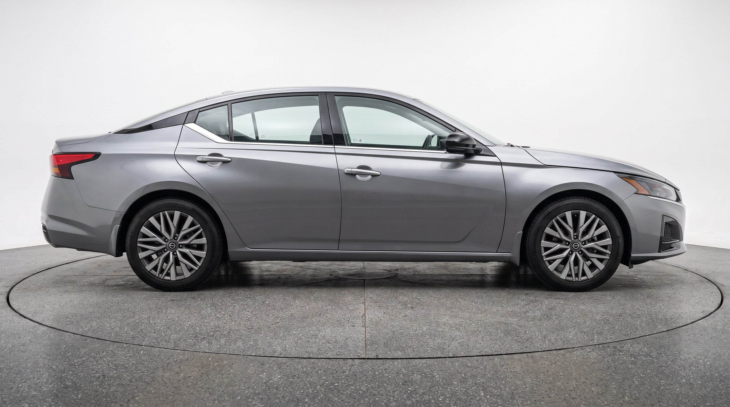 Thumbnail: 2025 Nissan Altima - 8