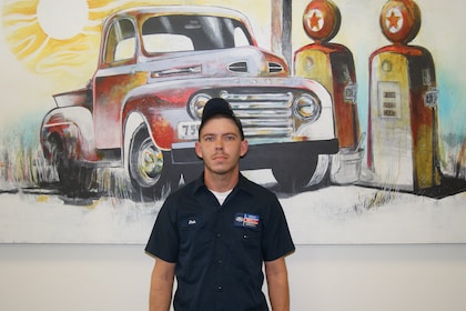 Staff member JOSH KILLEY ( JOSHARU ) from 2bdd83e9b0e7