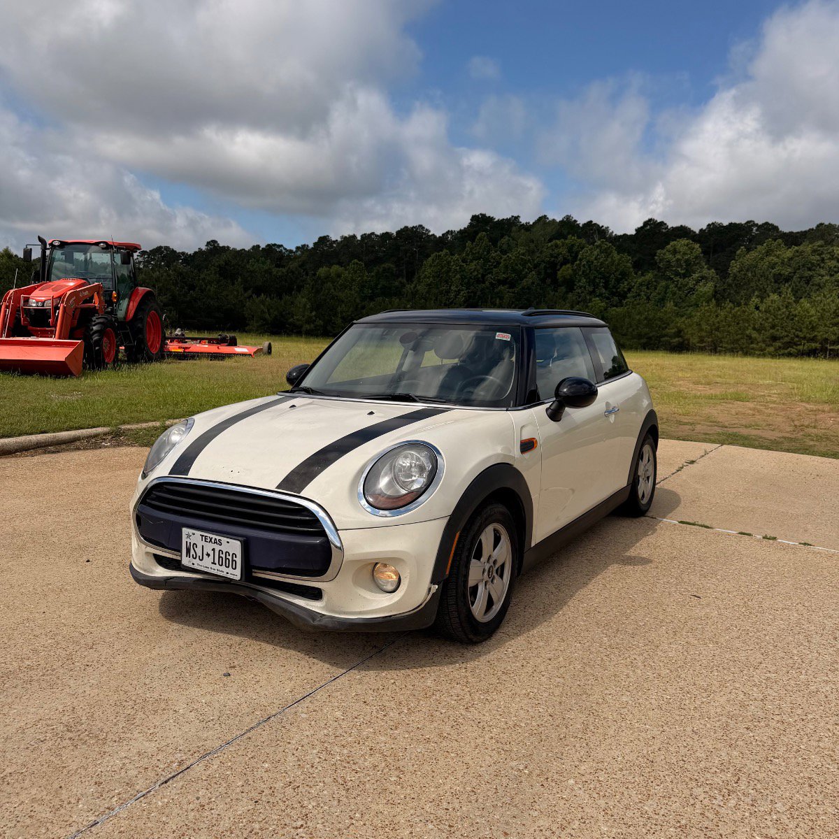 2016 MINI Cooper -'s photo