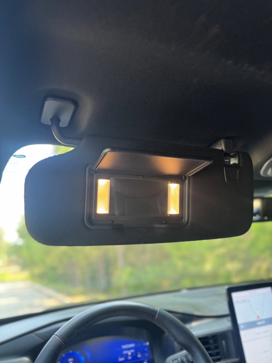 2020 Ford Explorer Platinum - Photo 15